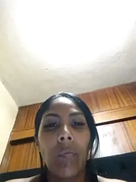 cosita rica 1 online show from 21, 4, 2026