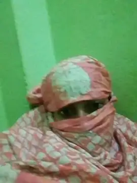 nidhiyadav00 online show from 10, 4, 2026