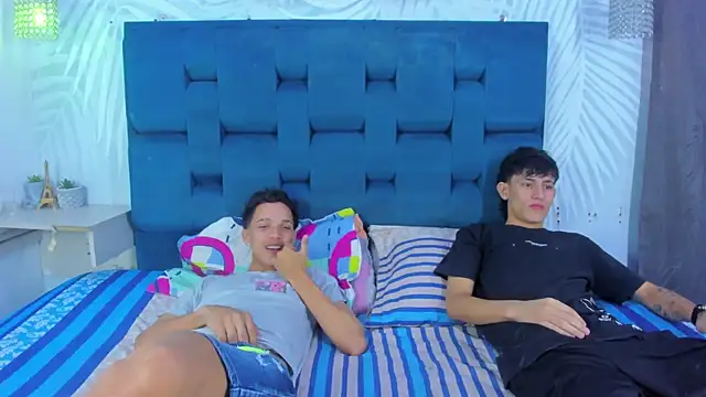 Snapshot of Only3Trio chatting on 5, 6, 2026 Only3Trio online show from 5, 6, 2026