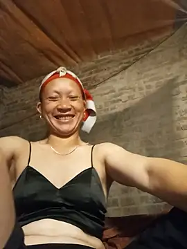 Heli pusy online show from 20, 5, 2026