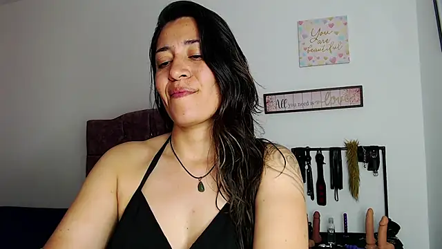 Snapshot of violeta_scott chatting on 5, 6, 2026 violeta scott online show from 5, 6, 2026