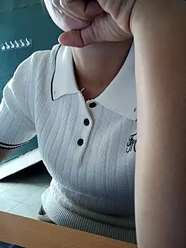 Sunny-yy online show from 4, 5, 2026