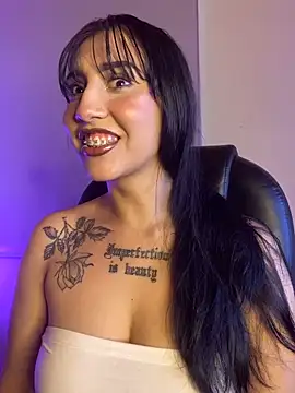 Snapshot of Zeyra_pink chatting on 16, 3, 2026 Zeyra pink online show from 16, 3, 2026