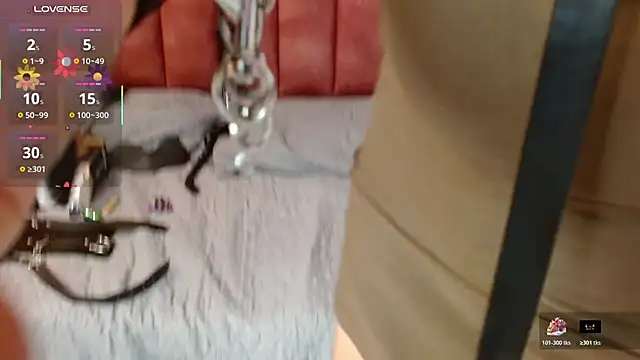 Snapshot of hilaryythompson chatting on 13, 5, 2026 hilaryythompson online show from 13, 5, 2026