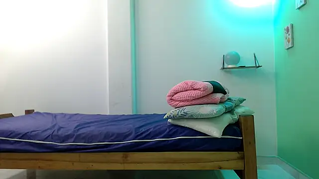 katywild20 online show from 16, 3, 2026