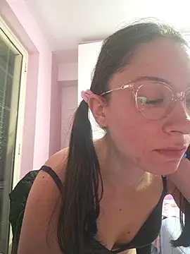 Snapshot of Vivianamado chatting on 14, 3, 2026 Vivianamado online show from 14, 3, 2026