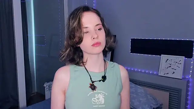 Snapshot of CrystaLeah chatting on 20, 3, 2026 CrystaLeah online show from 20, 3, 2026