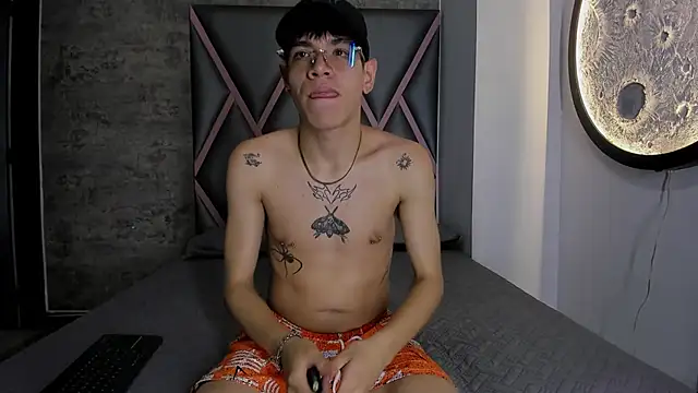 Bennet-Grayy online show from 19, 5, 2026