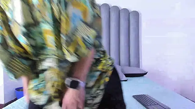 Bennet-Grayy online show from 28, 5, 2026