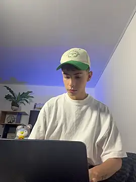 SebastianReed  online show from 30, 6, 2026