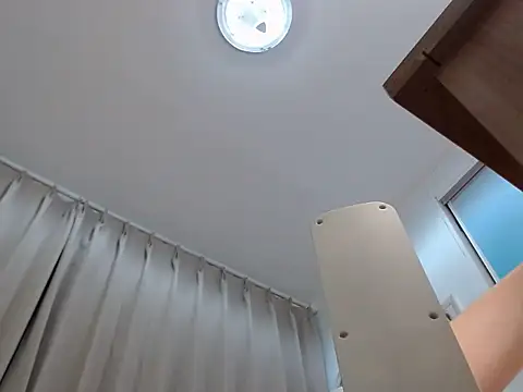 XI-XI-668 online show from 25, 3, 2026