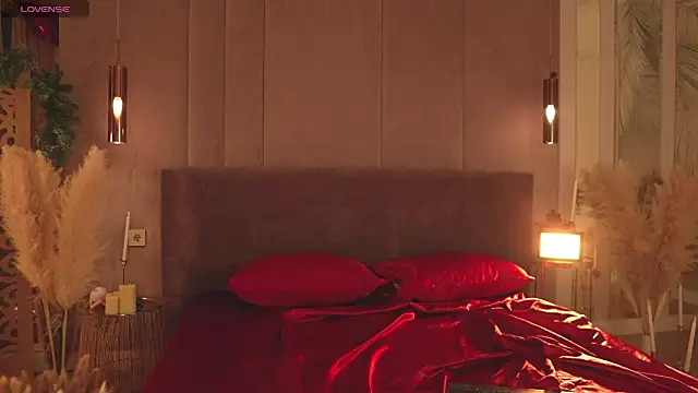 SerenaWest  online show from 19, 3, 2026