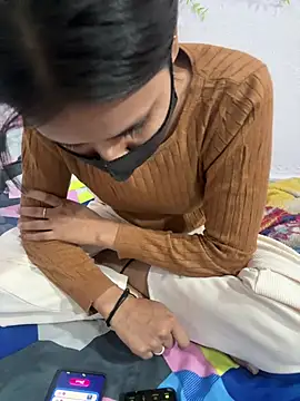 Sex queen aavaya online show from 8, 4, 2026