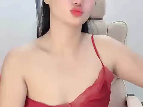 AmyLinee 1 online show from 7, 6, 2026