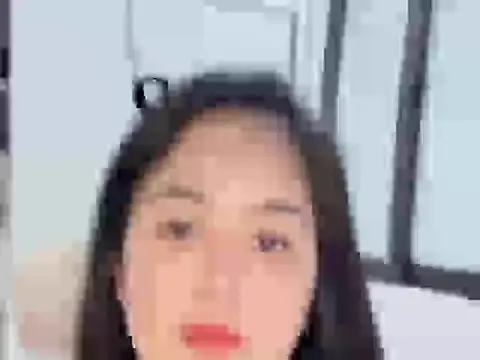 AmyLinee 1 online show from 13, 6, 2026