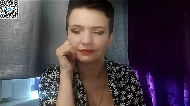 Snapshot of HotMamaQueen234 chatting on 23, 5, 2026 HotMamaQueen234 online show from 23, 5, 2026