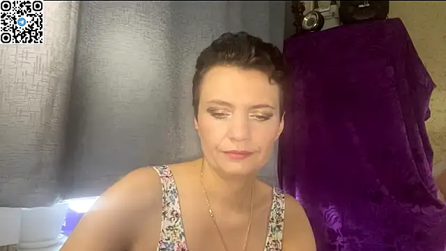 Snapshot of HotMamaQueen234 chatting on 29, 5, 2026 HotMamaQueen234 online show from 29, 5, 2026