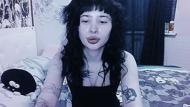 Snapshot of AllisonDeetz chatting on 24, 6, 2026 AllisonDeetz online show from 24, 6, 2026