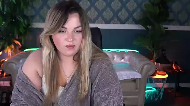 AlissyaGrayy online show from 28, 4, 2026