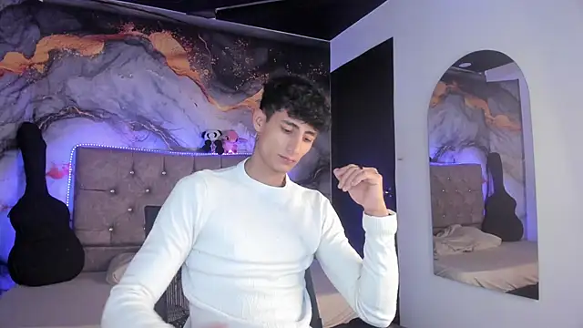 Snapshot of MaxiimoRomano_ chatting on 23, 4, 2026 MaxiimoRomano online show from 23, 4, 2026