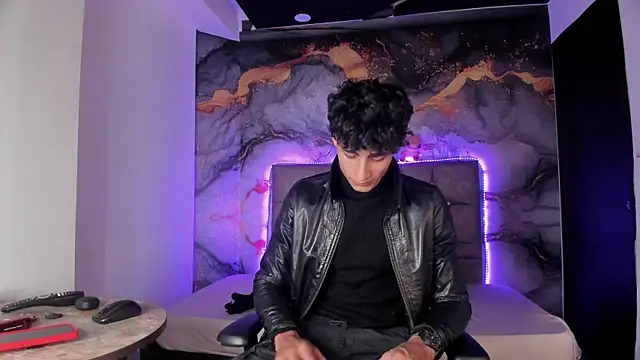 Snapshot of MaxiimoRomano_ chatting on 25, 4, 2026 MaxiimoRomano online show from 25, 4, 2026