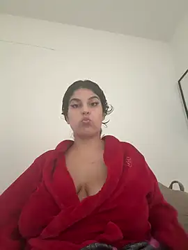 Snapshot of Yasminebbyxx chatting on 10, 7, 2026 Yasminebbyxx online show from 10, 7, 2026