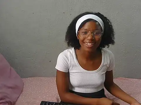 LittleVirginAngel online show from 31, 3, 2026