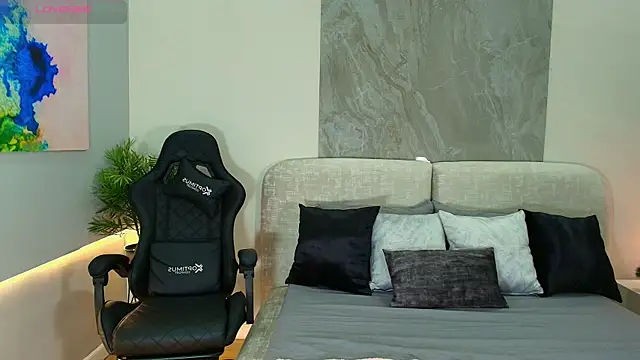 Megan lux  online show from 28, 7, 2026