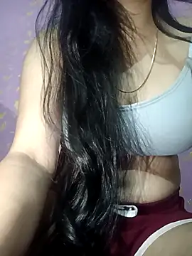 Snapshot of Qween_Seelu chatting on 7, 4, 2026 Qween Seelu online show from 7, 4, 2026