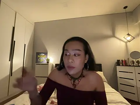 Ur topQeents online show from 4, 4, 2026
