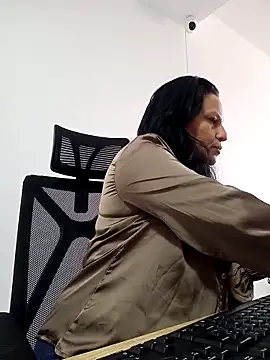 dalia milf co online show from 25, 3, 2026