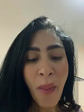 Snapshot of MoraFit_ chatting on 25, 5, 2026 MoraFit online show from 25, 5, 2026