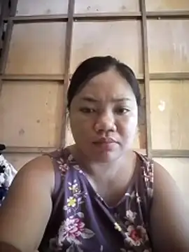 Snapshot of xxloriexx_me chatting on 28, 5, 2026 xxloriexx me online show from 28, 5, 2026