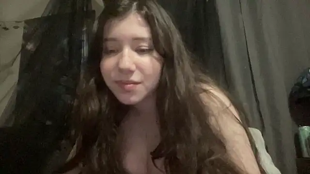 Snapshot of danneillove chatting on 21, 3, 2026 danneillove online show from 21, 3, 2026