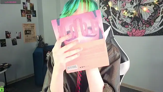 LittleKittenStar online show from 30, 4, 2026