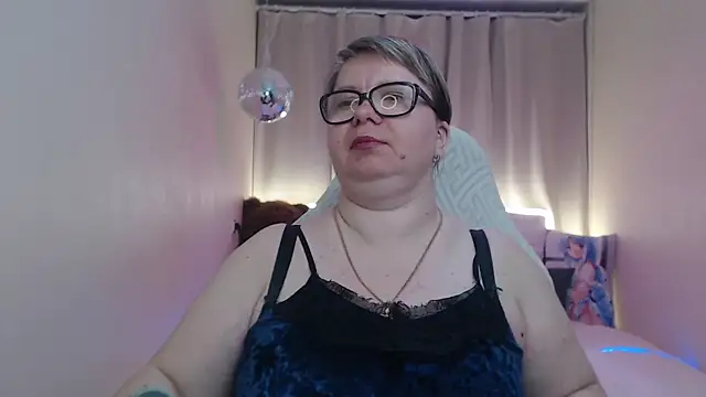 BonnnyBoobsy online show from 26, 5, 2026