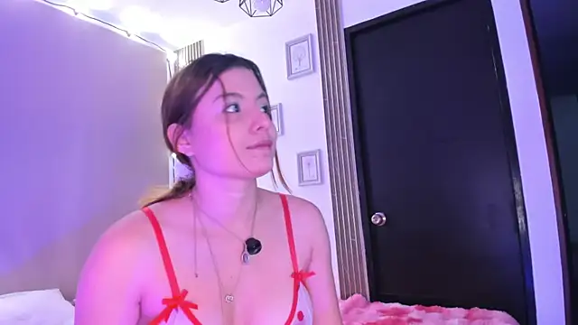Snapshot of Littletammy4u chatting on 1, 6, 2026 Littletammy4u online show from 1, 6, 2026