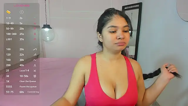 Snapshot of MilaHeat1 chatting on 13, 4, 2026 MilaHeat1 online show from 13, 4, 2026
