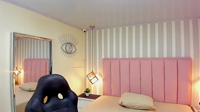LIZZY VALL online show from 22, 5, 2026