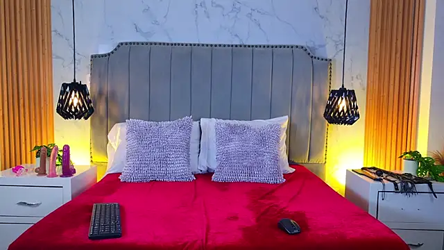 Kitty Lugo online show from 14, 4, 2026