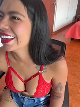 Snapshot of Noa_rousse01 chatting on 21, 4, 2026 Noa rousse01 online show from 21, 4, 2026