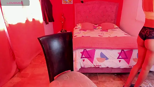 Sofia Hot Latina online show from 8, 4, 2026