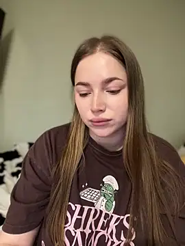 Snapshot of milana_millka chatting on 27, 3, 2026 milana millka online show from 27, 3, 2026