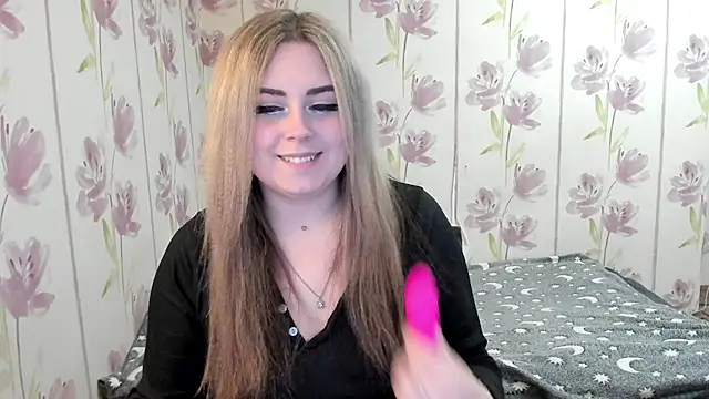 Snapshot of Agathameoww chatting on 27, 5, 2026 Agathameoww online show from 27, 5, 2026