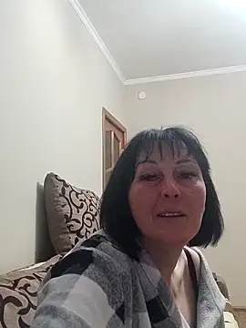 Snapshot of HelgaDennis chatting on 7, 4, 2026 HelgaDennis online show from 7, 4, 2026