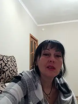 Snapshot of HelgaDennis chatting on 8, 4, 2026 HelgaDennis online show from 8, 4, 2026