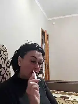 Snapshot of HelgaDennis chatting on 15, 4, 2026 HelgaDennis online show from 15, 4, 2026