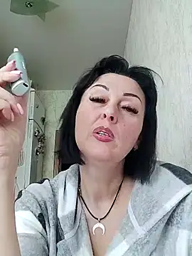 Snapshot of HelgaDennis chatting on 18, 4, 2026 HelgaDennis online show from 18, 4, 2026