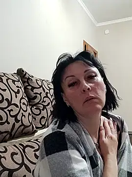 Snapshot of HelgaDennis chatting on 3, 5, 2026 HelgaDennis online show from 3, 5, 2026