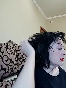 Snapshot of HelgaDennis chatting on 11, 5, 2026 HelgaDennis online show from 11, 5, 2026